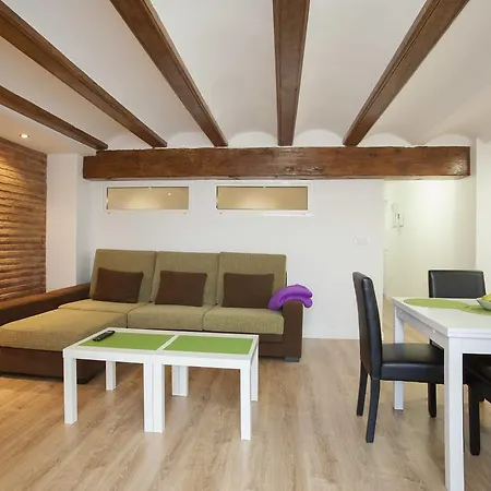 Singular Station فالنسيا