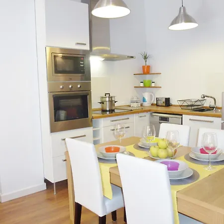 Singular Station Apartment
